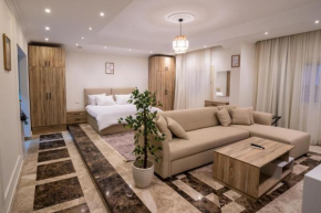 R Suites